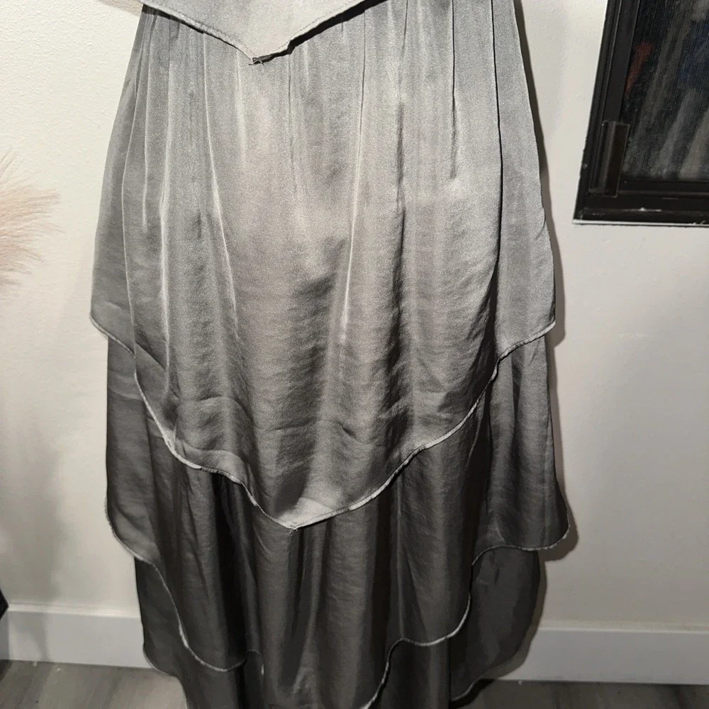 Banana Republic Maxi Dress Gray Elastic waist‎ Tired Ruffle Strap Satin Size 4